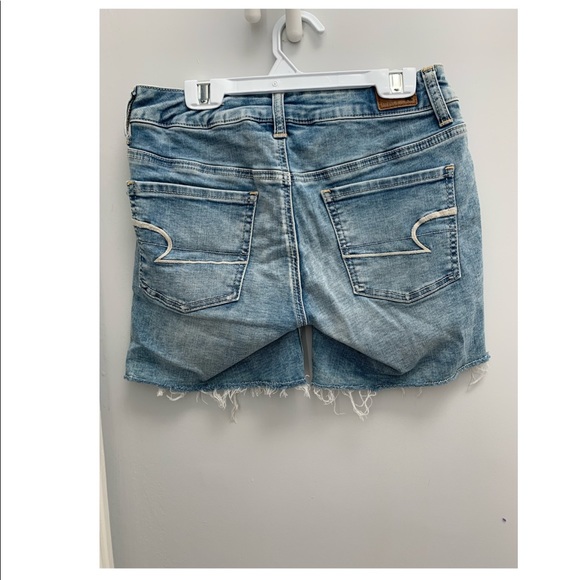 American Eagle Mid-Rise Jean Shorts - Picture 2 of 5